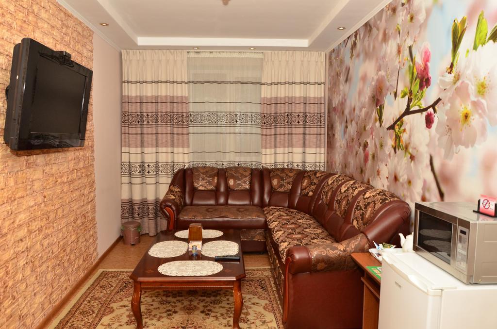 בישקק Guest House Domashniy Uyut מראה חיצוני תמונה